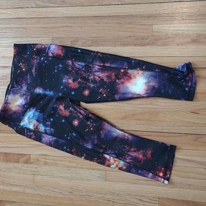 Space Print Athletic Capris